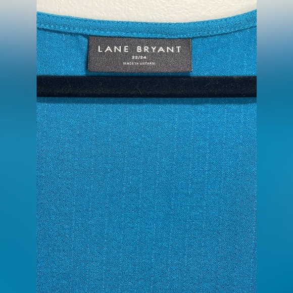 NWOT LANE BRYANT Classic Long-Sleeve Square-Neck With Keyhole Top Size 22/24 - Picture 4 of 8